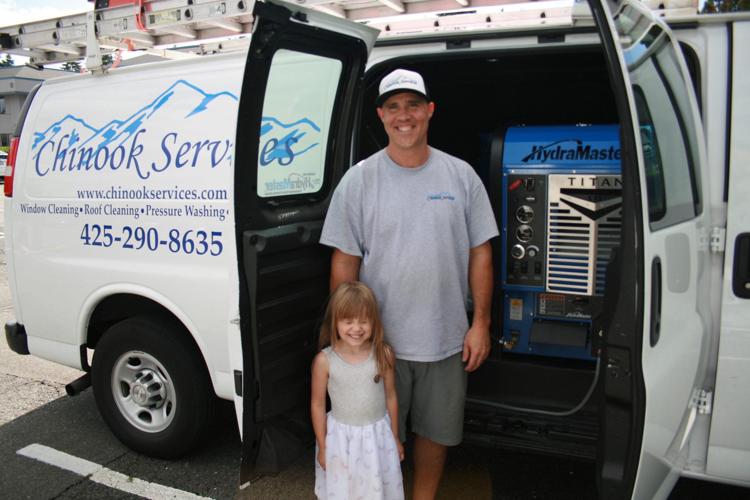 Image of Chinook Services main carpet cleaning worker with daughter. Mike has been working with Chinook for 10 years cleaning Seattle area homes.