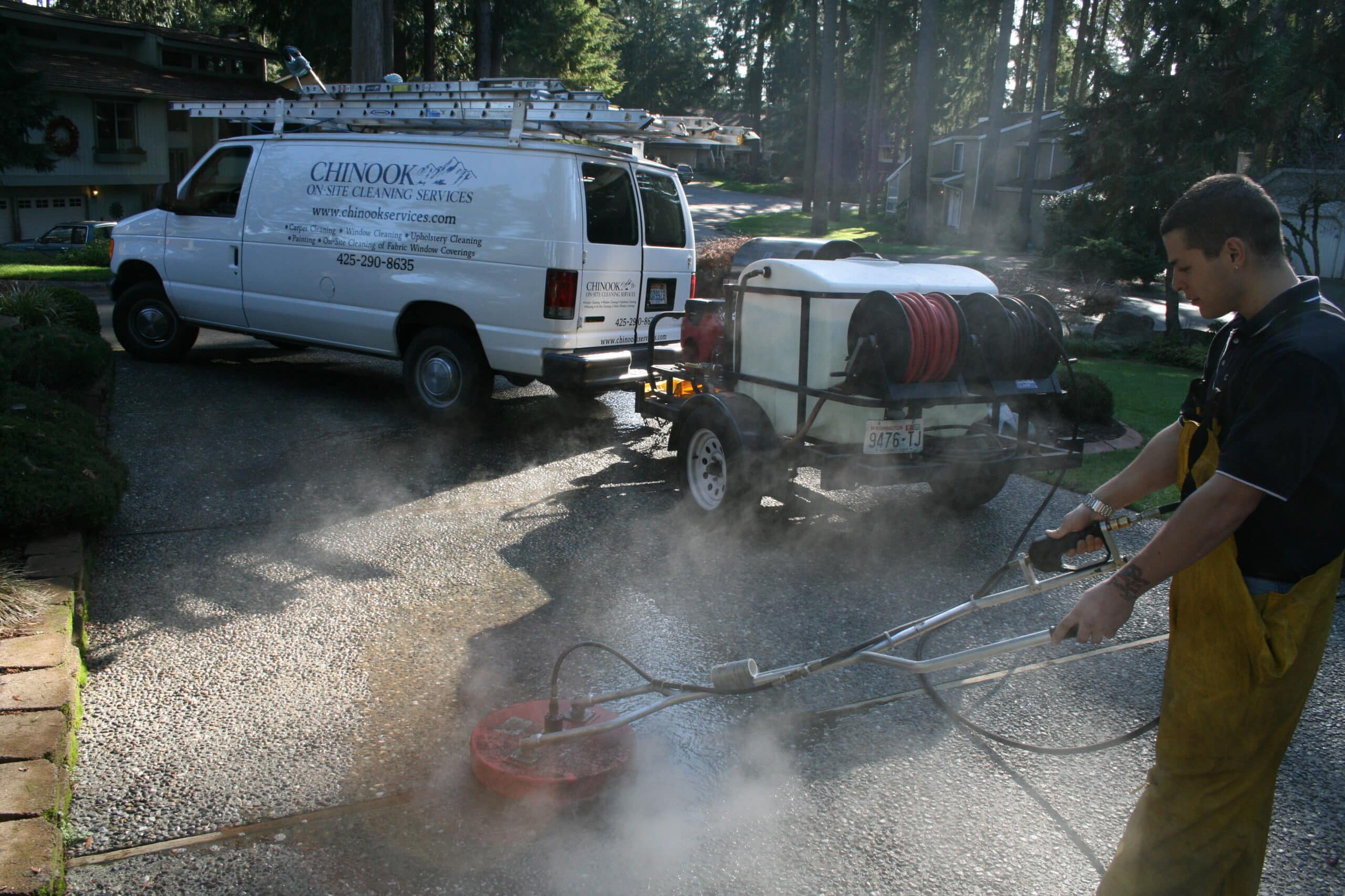 Pressure washing Kingsgate local home's driveway