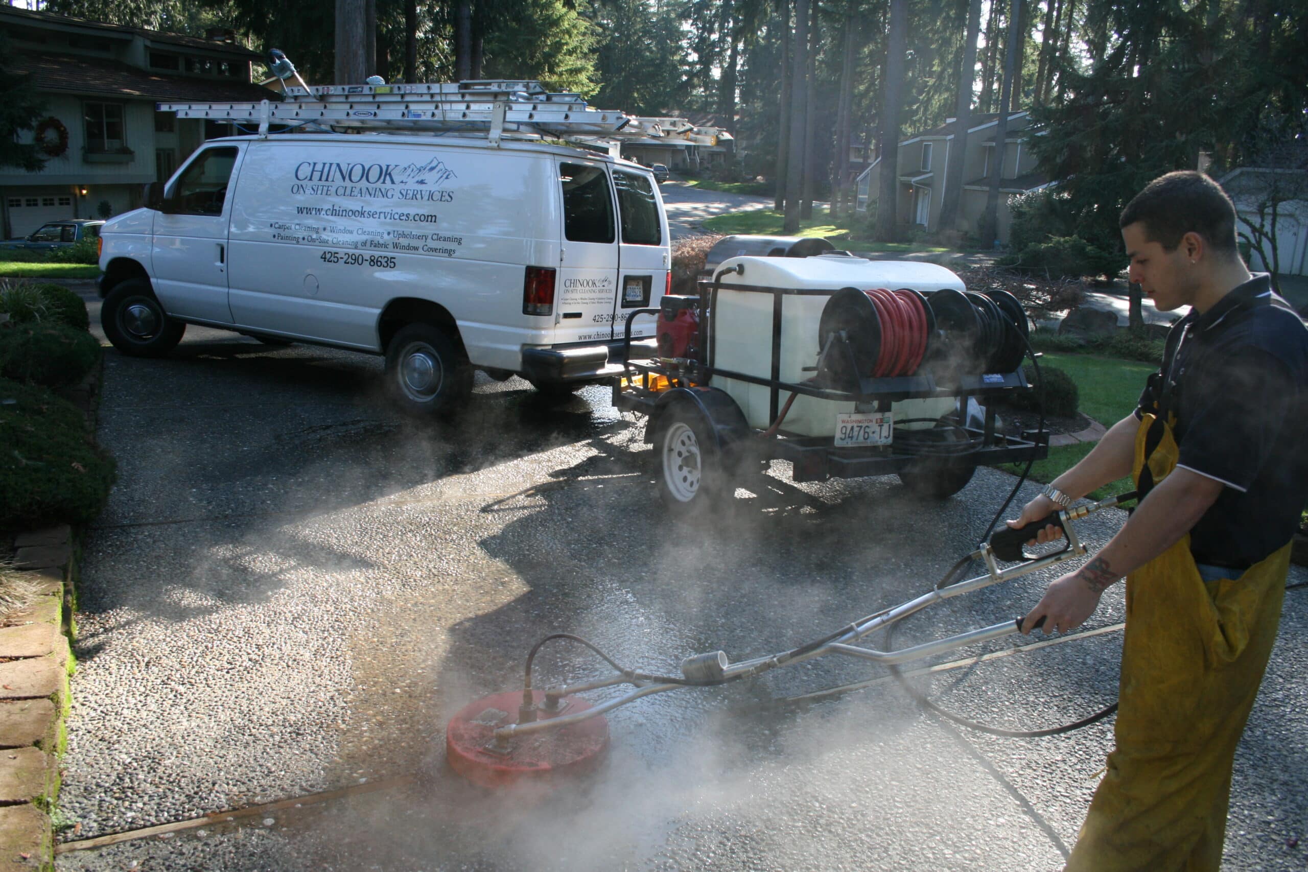 Newcastle pressure washing driveway and deck