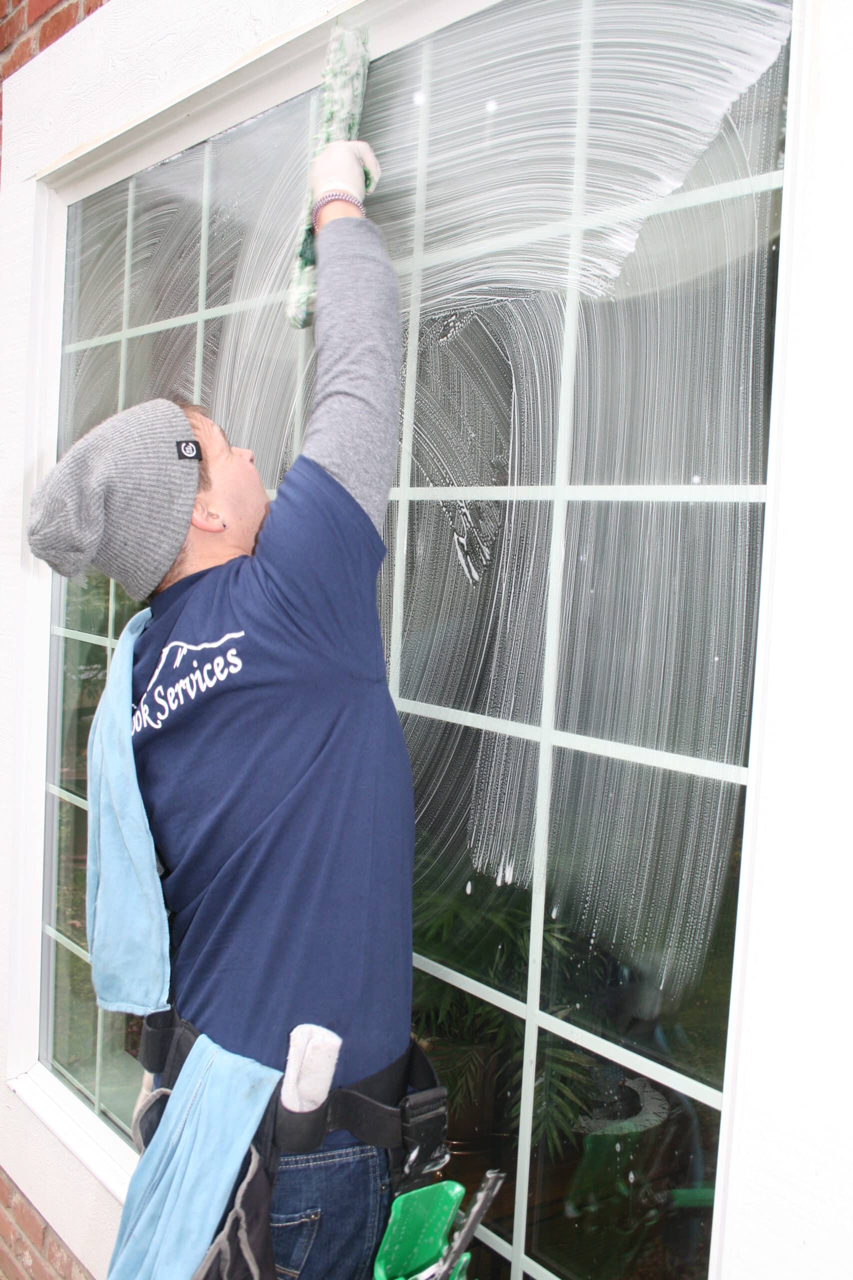 Window cleaning in Sultan, WA. Performed by Chinook Services a local company