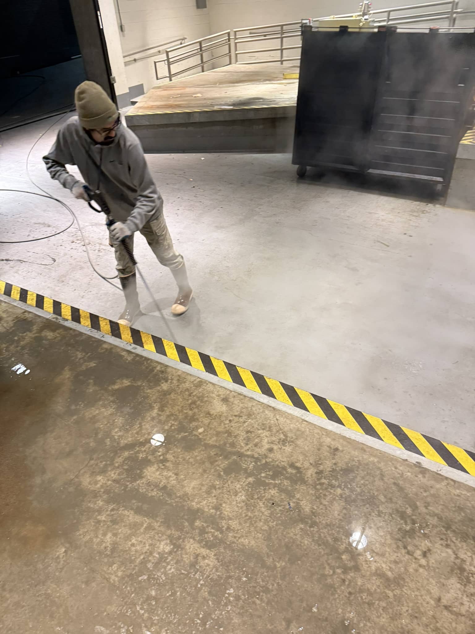 Pressure washing concrete Crown HIll