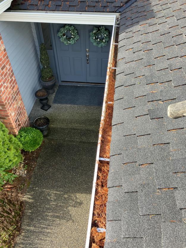 Gutter cleaning Madrona neighborhood