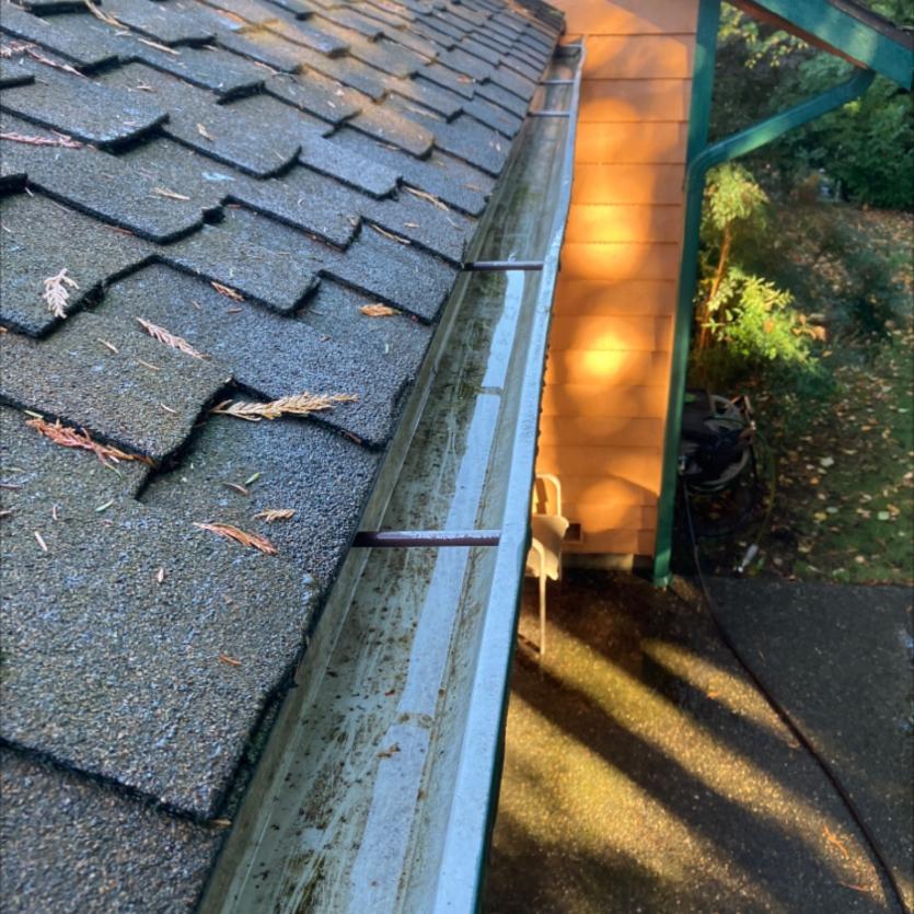 After a gutter cleaning service Monroe, WA
