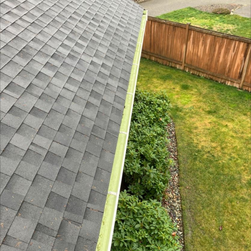 In West Seattle Chinook Services provides gutter cleaning after work image