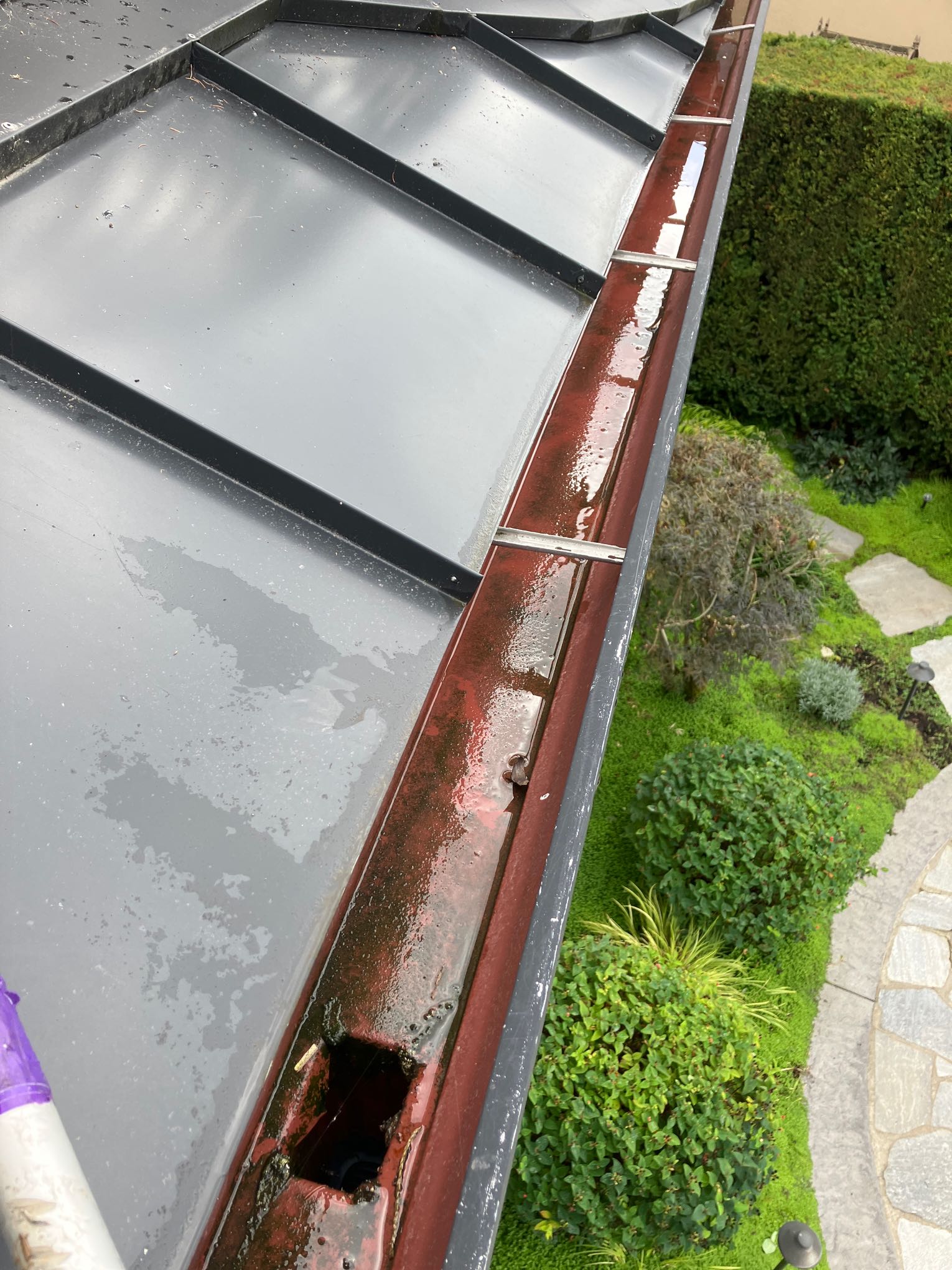 Gutter cleaning services provider Mukilteo, WA